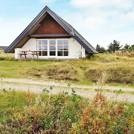 בית נופש Tranquil Holiday In Ringkobing Jutland With Terrace *